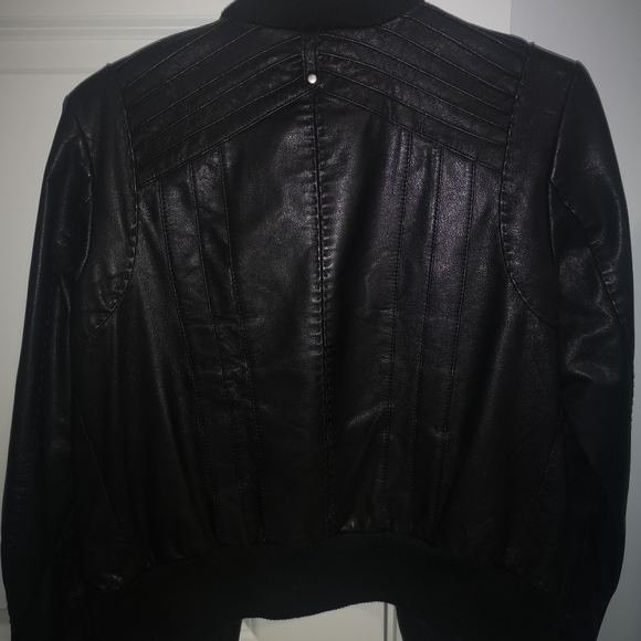 Danier leather bomber jacket - Picture 5 of 5